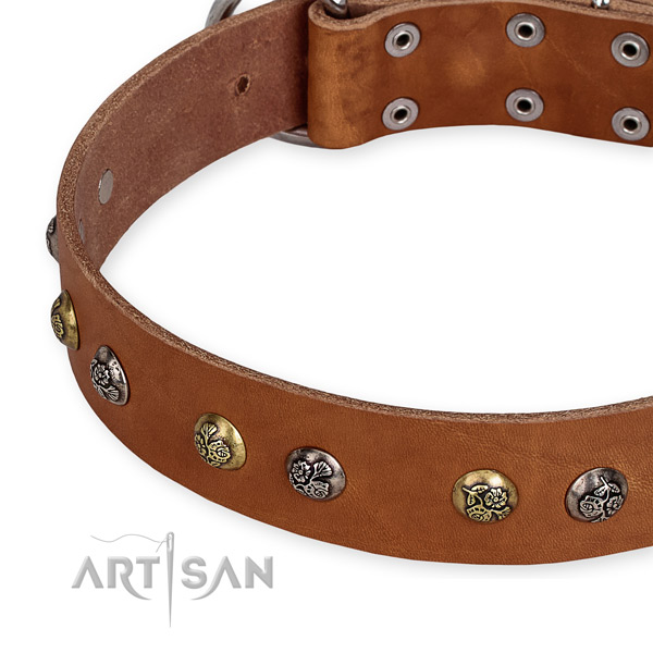 Flexible natural genuine leather dog collar made for comfy wearing