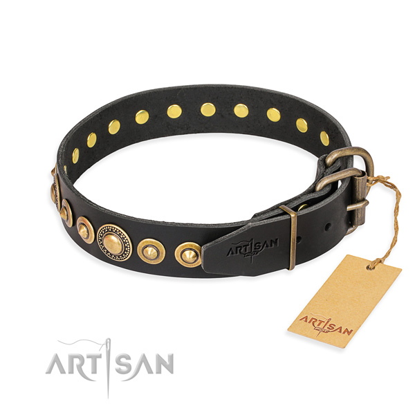 Full grain leather dog collar made of soft material with reliable D-ring