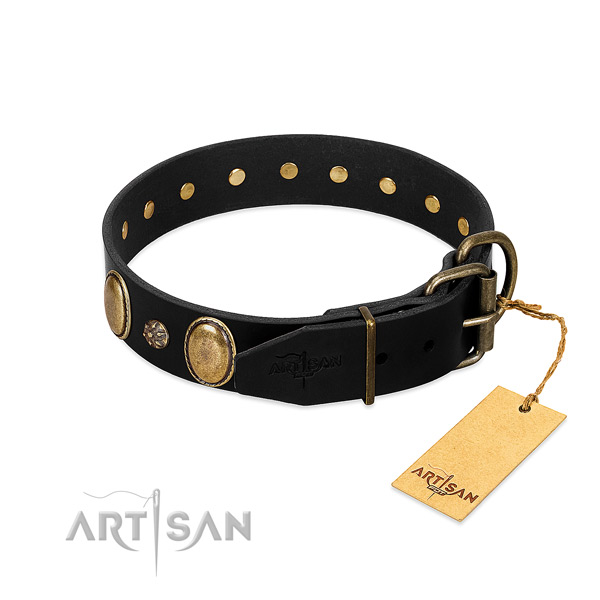 Daily use top notch genuine leather dog collar